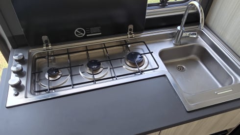 Lottie – 7 berth Sun Living a70dk AUTOMATIC 2021 7 belts