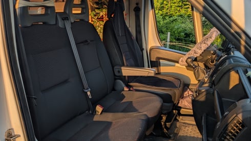 Honey – Compacte én complete Selfbuilt Van