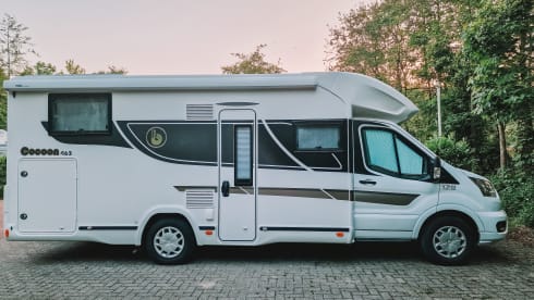 Kayona – NEW LUXURY 5p Benimar Cocoon 463 - 2023
