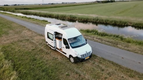 Mats – Spazioso Renault Master L3H, autonomo