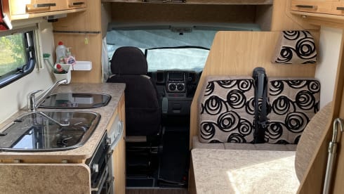 Greer – 6 berth Autoquest 180 Prestige, 2011