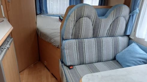 4p Adria Mobil semi-intégrée à partir de 2006