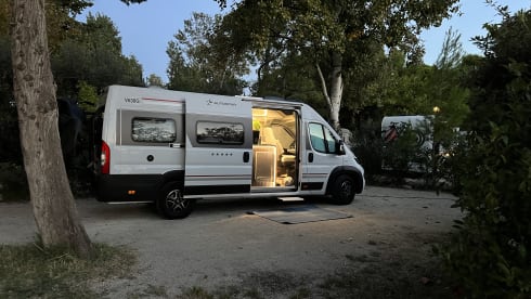 Lucy – AUTOMATIC (2023) 2p Fiat Autostar 5 stars Design Edition