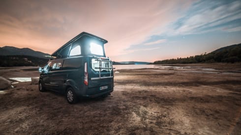 Provence Van – Noleggio furgoni arredati in Provenza