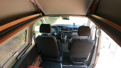 Momo – Wedges Unnecessary! Intelligent air suspension in the VW T6.1