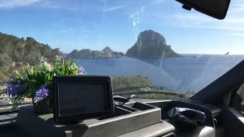 Aloha  – Adventurous VW T4 Camper