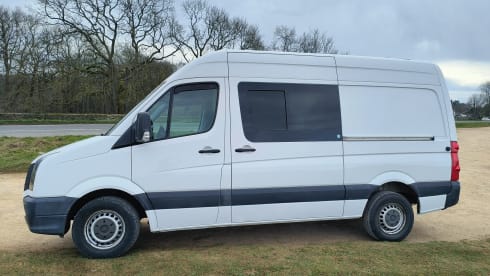 Scarper – 2 berth Volkswagen Crafter campervan from 2014