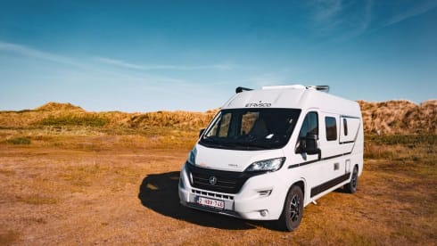 BB KING – Young Fiat Ducato (2 or 4 persons) with bicycle carrier