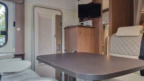 Europa Cruiser – 4p Bürstner integrated uit 2019