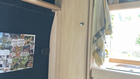 Simpele, betrouwbare camper – 2p Renault campervan from 2012