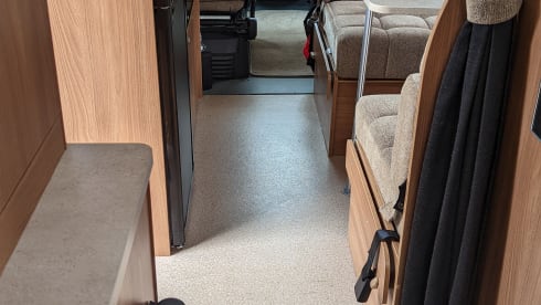 Escape Swift – 6 berth Swift bus from 2012