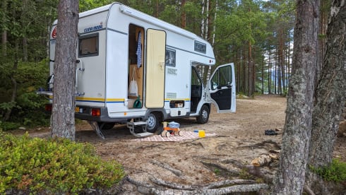 Dacha op wielen – 4p Eura Mobil alcove from 2000