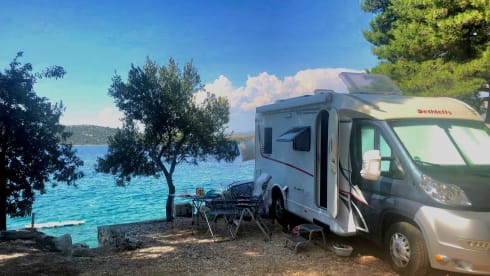 Smart & strong! 131hp - 2p - MaxxFan - CarPlay - Solar panel