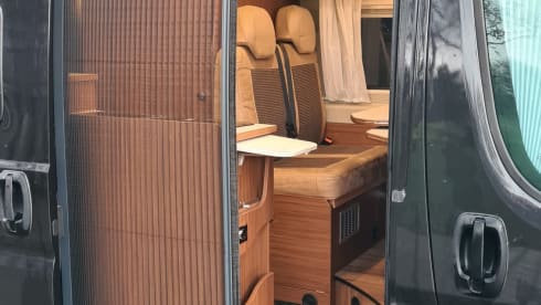 De Westereender Flitz – Pössl Buscamper 160 hp Automatic from 2019