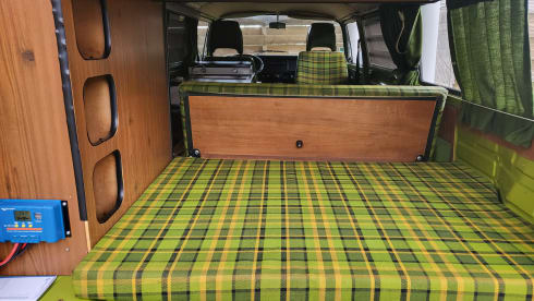 ELVIS  – Vintage Trip, westfalia combi