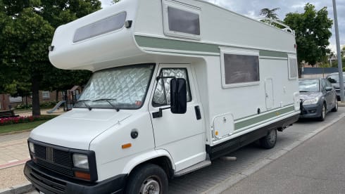 Classic camper ideal for a tour in beautiful Andalusia
