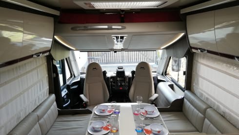 Luxurious family camper with a great sense of space and great travel comfort