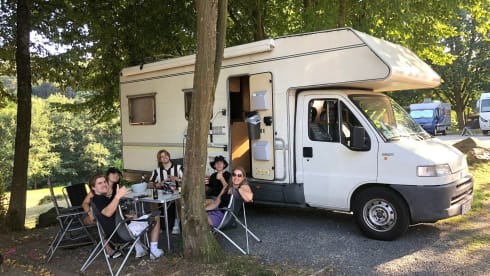 Geräumiges Wohnmobil für 6 Personen   