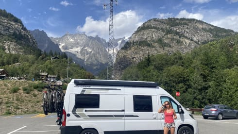 VANTastic – Weinsberg CaraTour 600MQ 2022 | 4 people