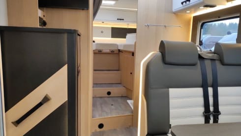 Clyde – Clyde – The stylish one for big dreams