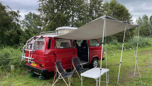 Lana – 2p Volkswagen campervan from 1981