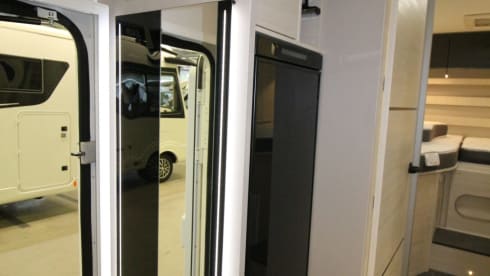 Onze bus – 4p Challenger semi-integrated uit 2023