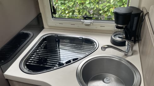 Camper compleet – 4p Challenger semi-integrated from 2016