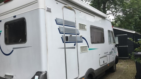 Hymer camper for 2 or 3 people for rent.