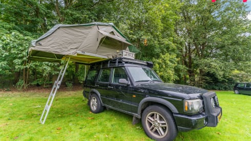 Charles  – Land Rover Disco II met rooftop tent