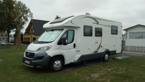 Ons rijdend huis – 2p Roller Team semi-integrated from 2014