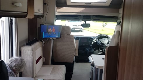 Loulou – 4 berth Lunar semi-integrated from 2020