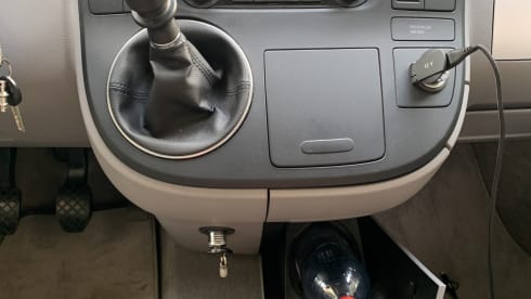 Nomaatje – 4p Volkswagen bus from 2014