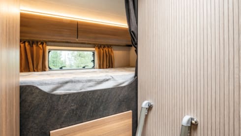 Queen K – 6p Rimor alcove from 2026