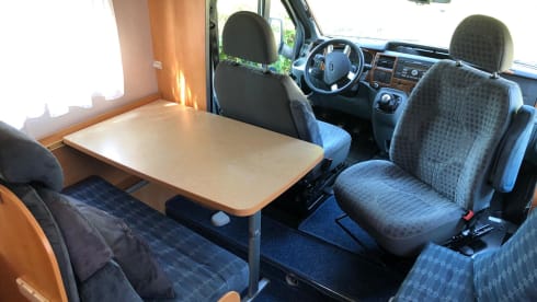 Fine and complete Sunlight with fresh interior