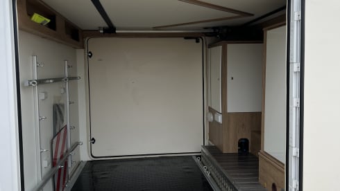 5p Ford alcove from 2021 xxl garage