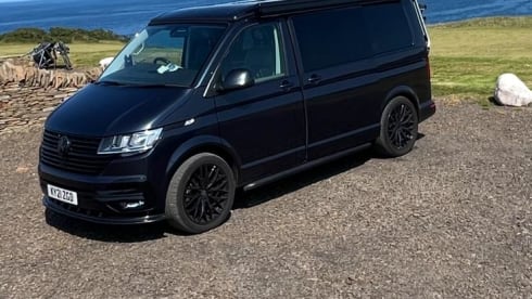 Seymour  – Luxury 2021 VW high spec campervan with flexible collection/drop-off