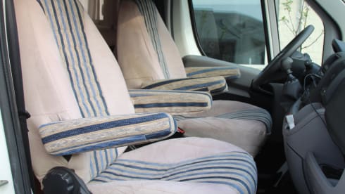 Very spacious family camper
