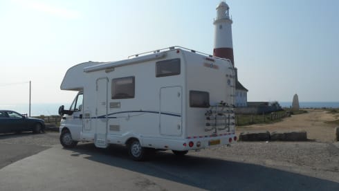 EASY 5 MOTORHOME HIRE JUST TURN UP AND GO