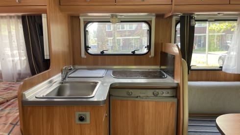 Marano t580 – 4p Bürstner semi-integrated uit 2008