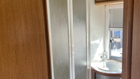 6 berth ford rimor koala
