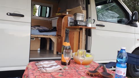 Bornfree  – Bornfree, adventure camper van