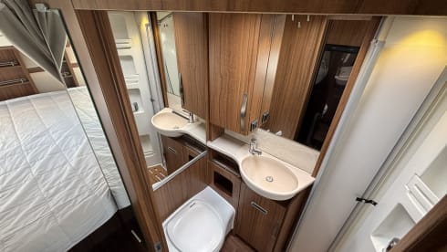 Beautiful Hymer 2-seater