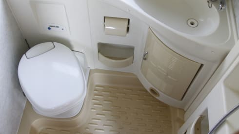 Spacious family camper Rimor NG8