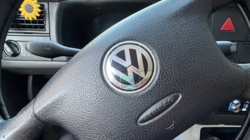 Mustaches – Camp'In Box Volkswagen T4