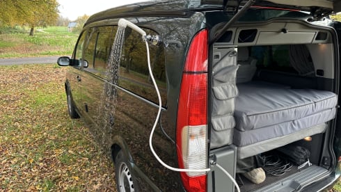 Mercedes-Benz Marco Polo 4 persons