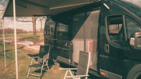 Peugeot Boxer 2016 Euro 6 fully equipped off-grid camper