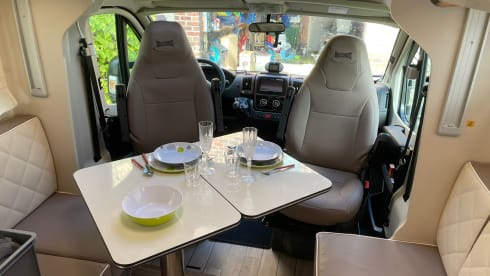 4p McLouis semi-integrated uit 2020