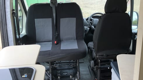 Charlie – Bus Citroën 3 places de 2018