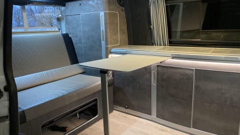 California – Volkswagen bus camper