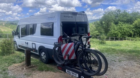  Camping-car autonome à partir de 2025 avec lits longs.